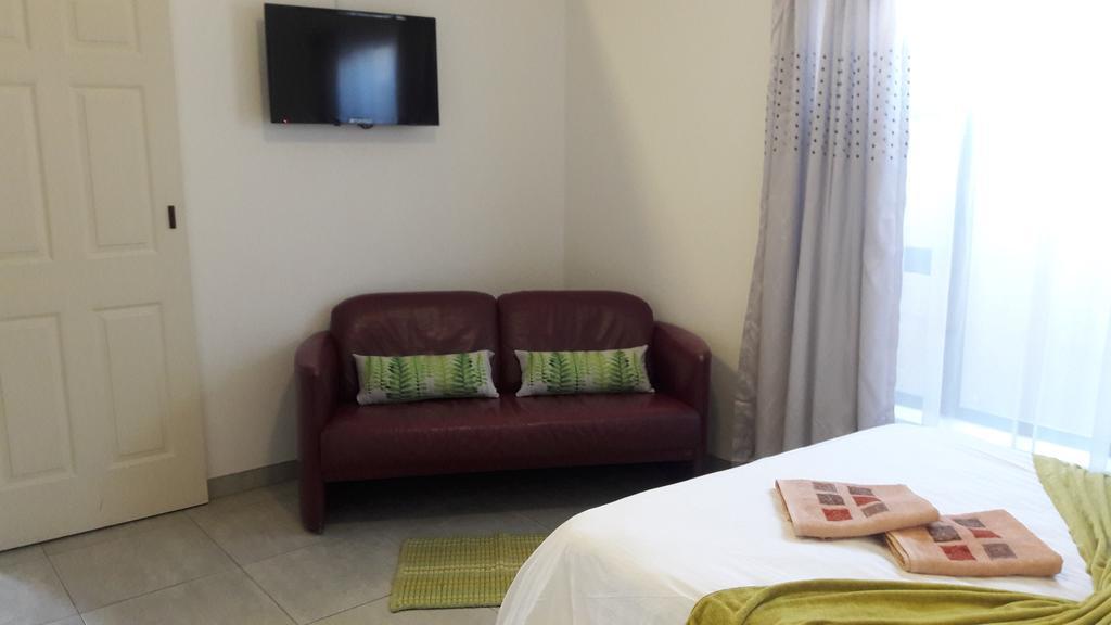 Self-Catering Studio, Unit 6 On Krupp วินด์ฮุก ภายนอก รูปภาพ