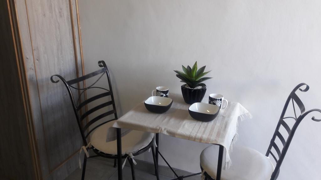 Self-Catering Studio, Unit 6 On Krupp วินด์ฮุก ภายนอก รูปภาพ